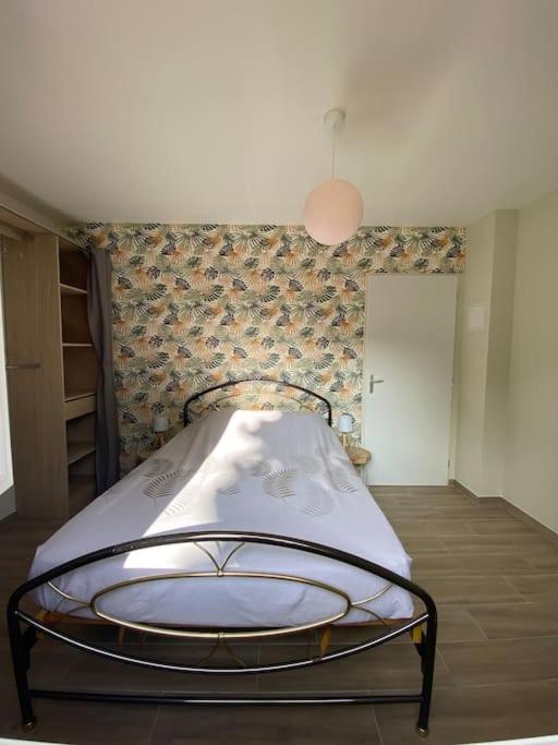 Au Moryllon Lompnas Exterior foto