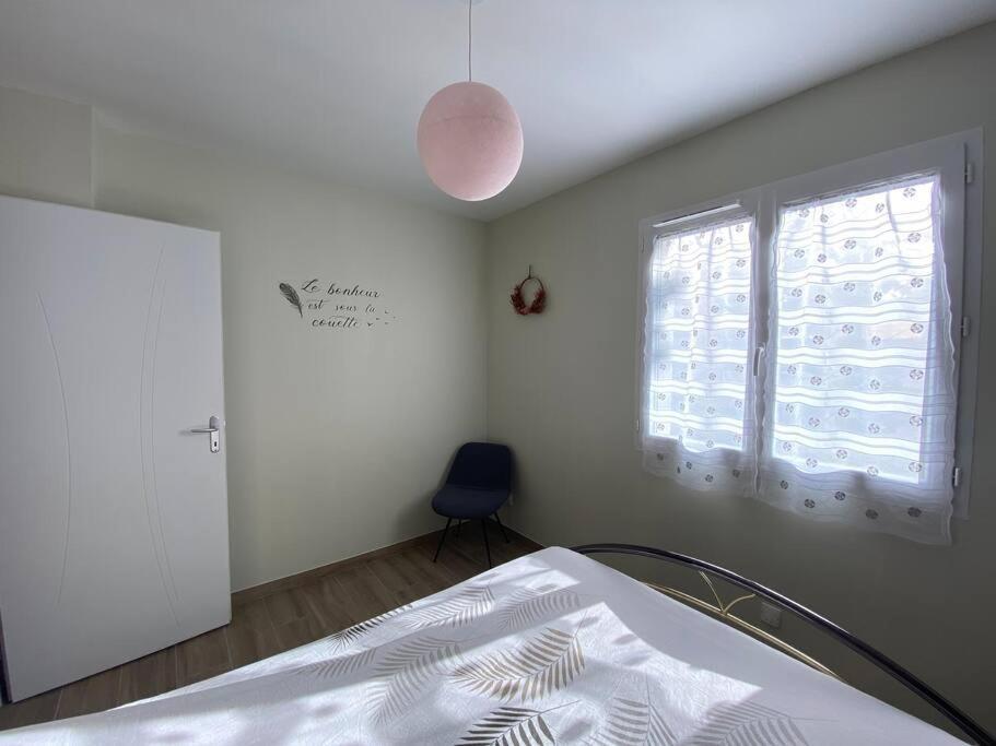 Au Moryllon Lompnas Exterior foto